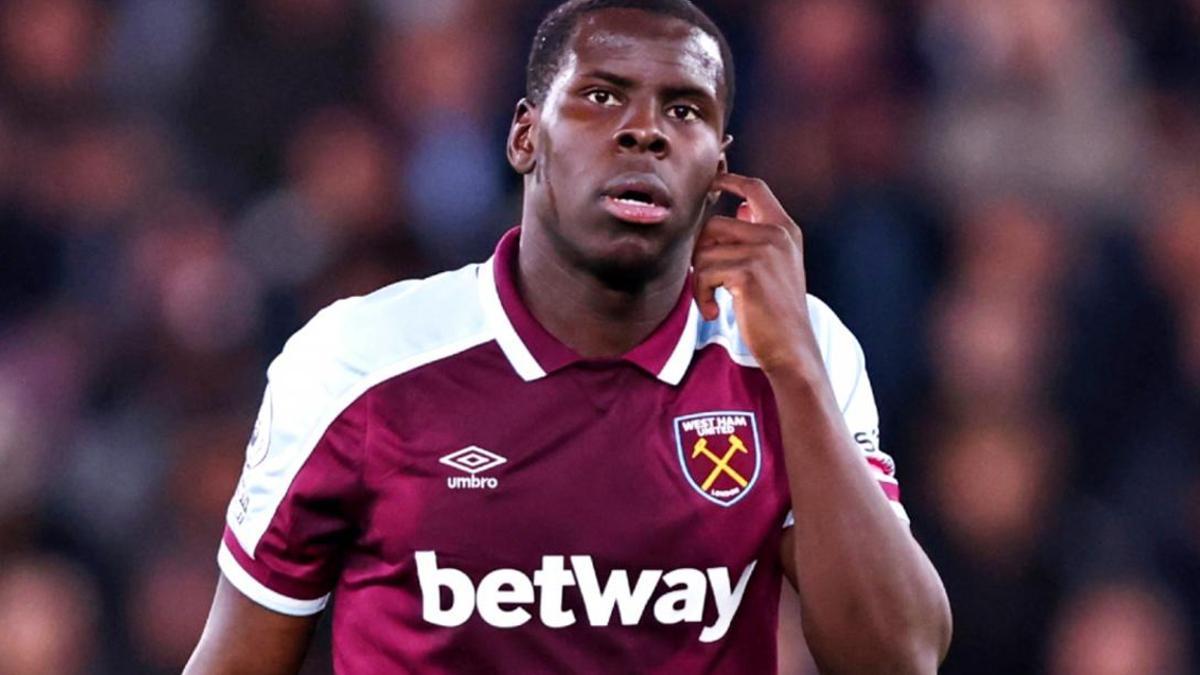 Kurt Zouma fue abucheado por su afición en el último partido en casa