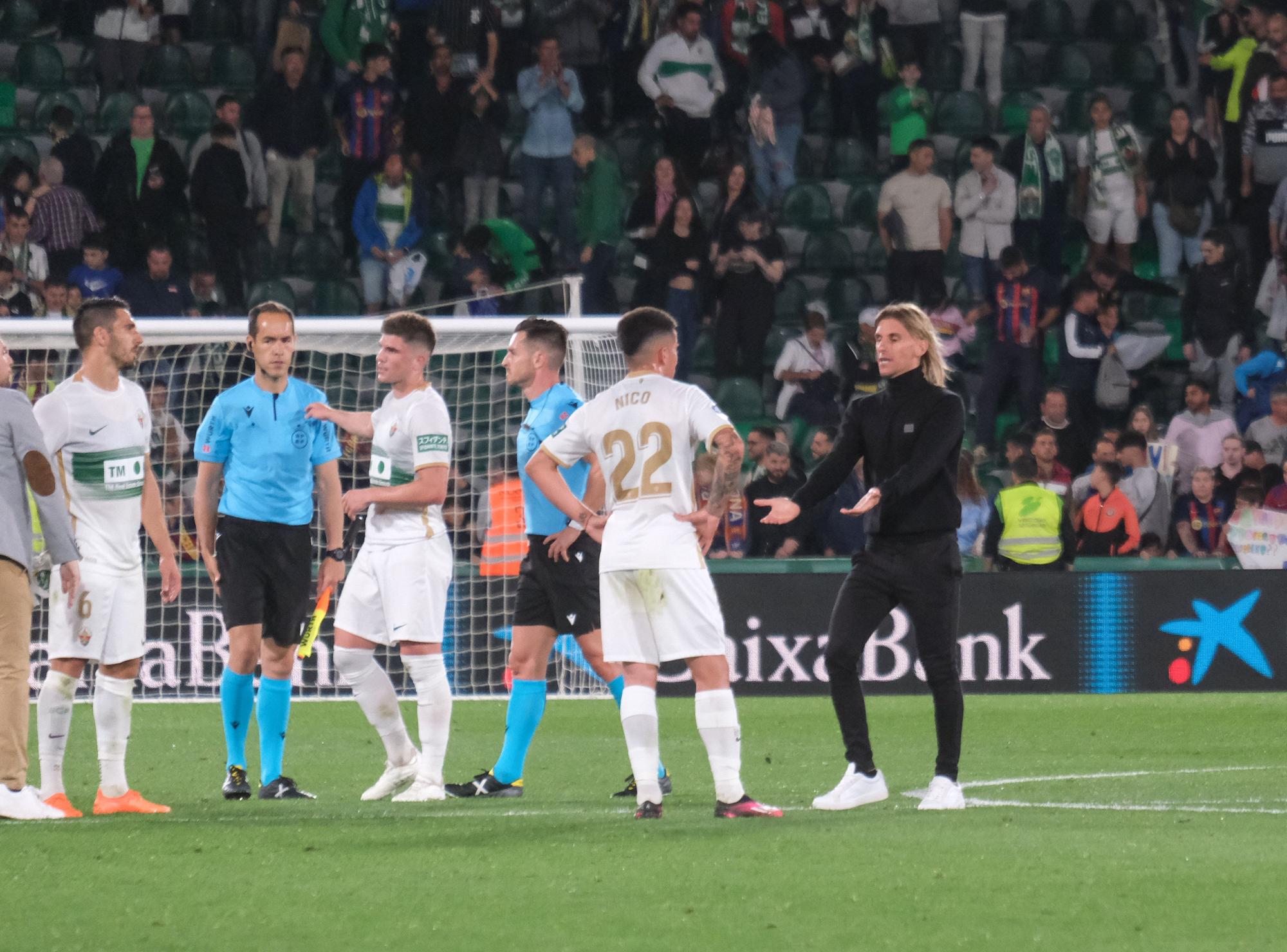 Así se ha vivido el Elche - Barça en el Martínez Valero