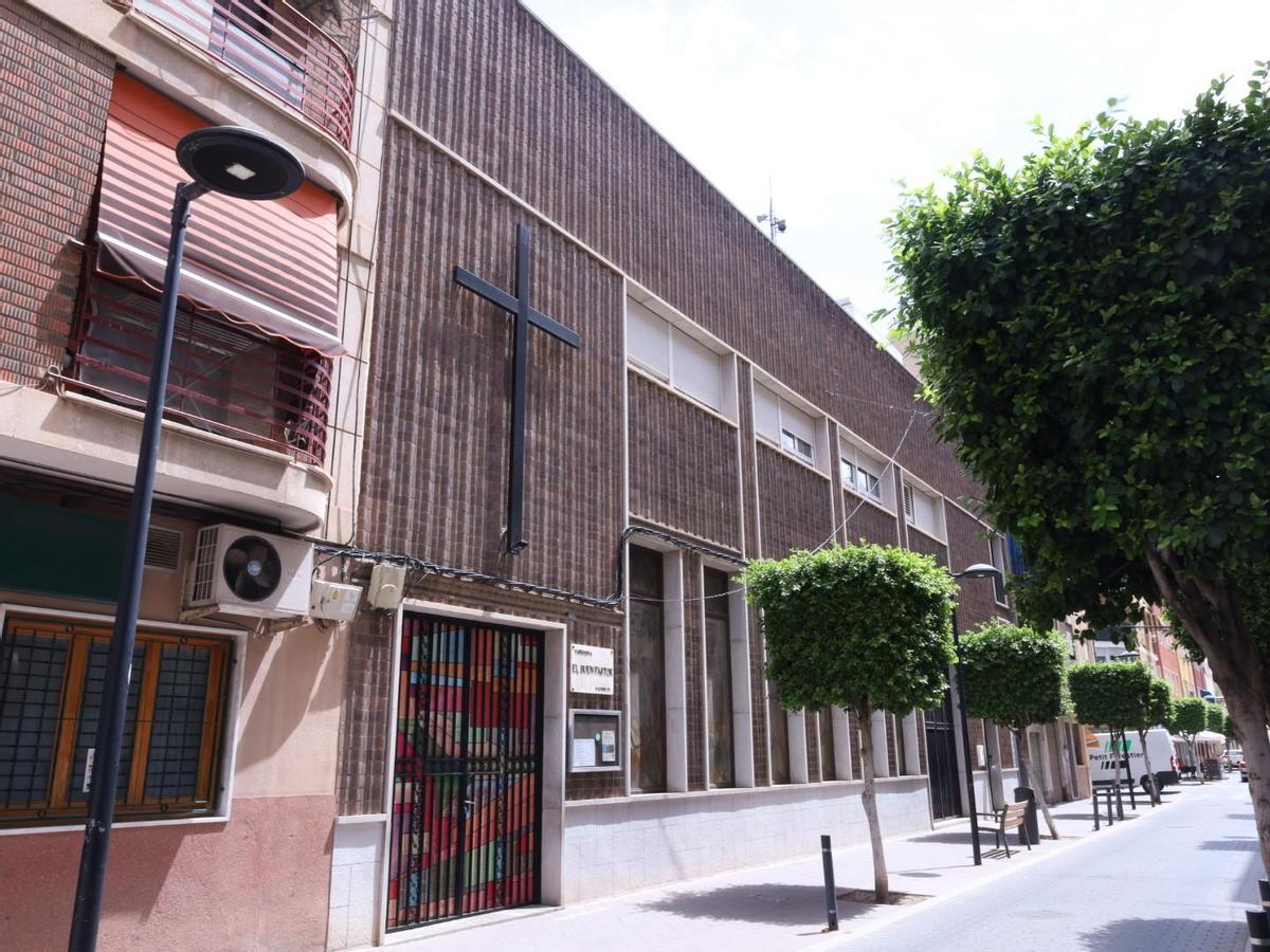 Parroquia El Buen Pastor de Aspe, situada en la Avenida de Madrid del barrio de La Coca.