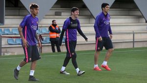 Neymar, Messi i Suárez surten a entrenar-se a la ciutat esportiva de Sant Joan Despí.