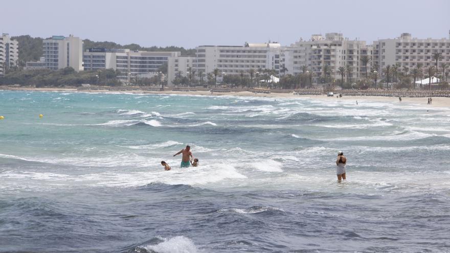 Schon wieder Herzstillstand im Meer: Deutsche stirbt am Strand von Cala Millor