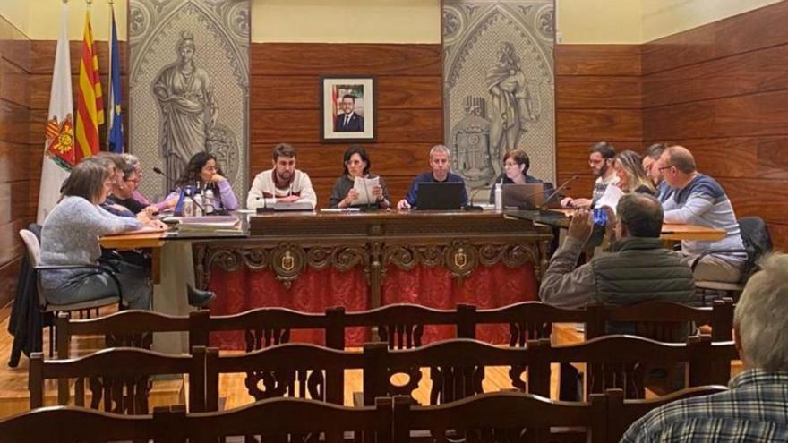 El ple solsoní aprova que regidors i partits participin als mitjans locals