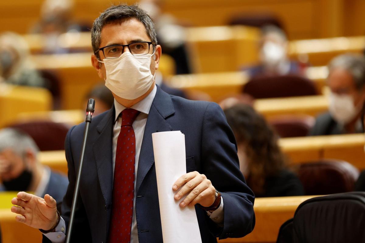 El ministro de Presidencia, Félix Bolaños, interviene durante la sesión de control al Gobierno celebrada por el pleno del Senado, este martes en Madrid.