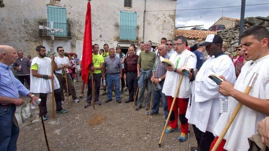 Las rogativas se erigen en revulsivo económico en Els Ports y el Maestrat