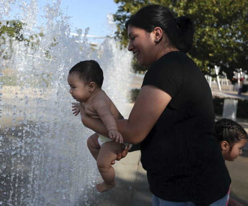 Las mejores imágenes de la ola de calor en Zaragoza