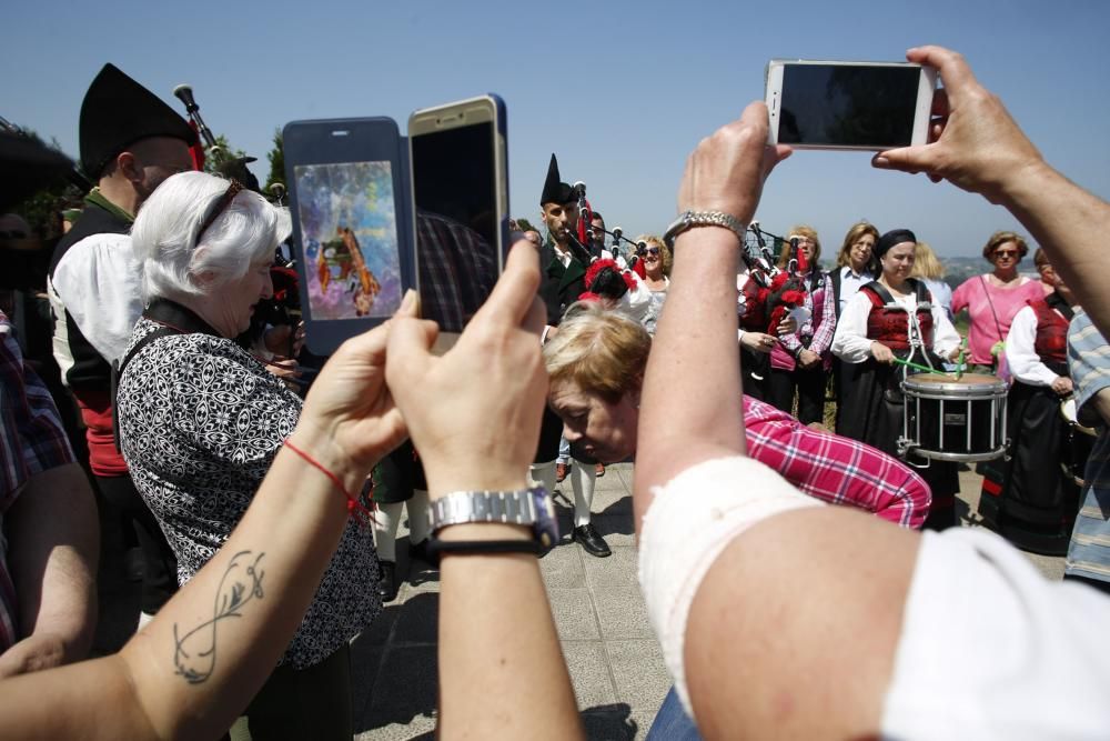 Fiestas del Puchero en Villalegre y rito del beso en la Ermita de la Luz.