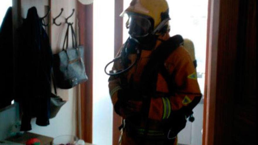 Una joven intoxicada por una olla en el fuego en la cocina de casa en Palma