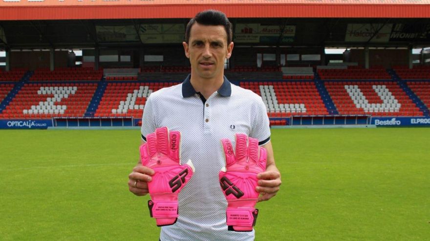 Roberto, en su etapa como entrenador de porteros del Lugo. | FDV