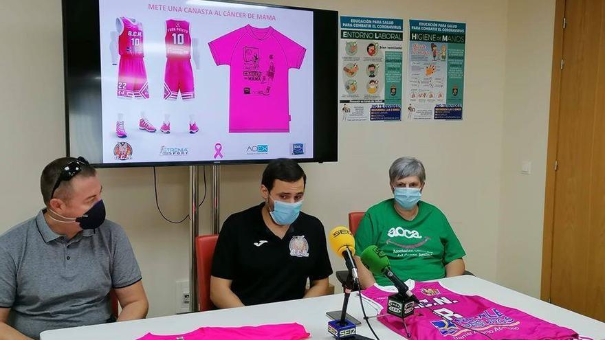 El Básket Club Navalmoral impulsa una campaña contra el cáncer de mama