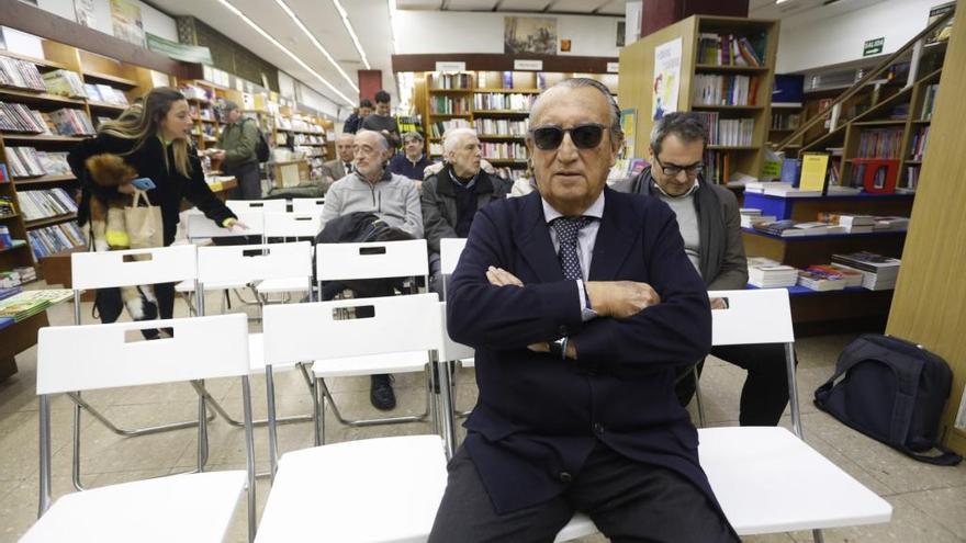 Vacío a Carlos Fabra en la presentación de su libro de memorias en València