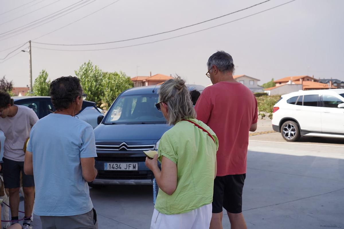 GALERÍA | Bermillo recibe a los desalojados por el incendio de Fermoselle GALERÍA | Bermillo recibe a los desalojados por el incendio de Fermoselle