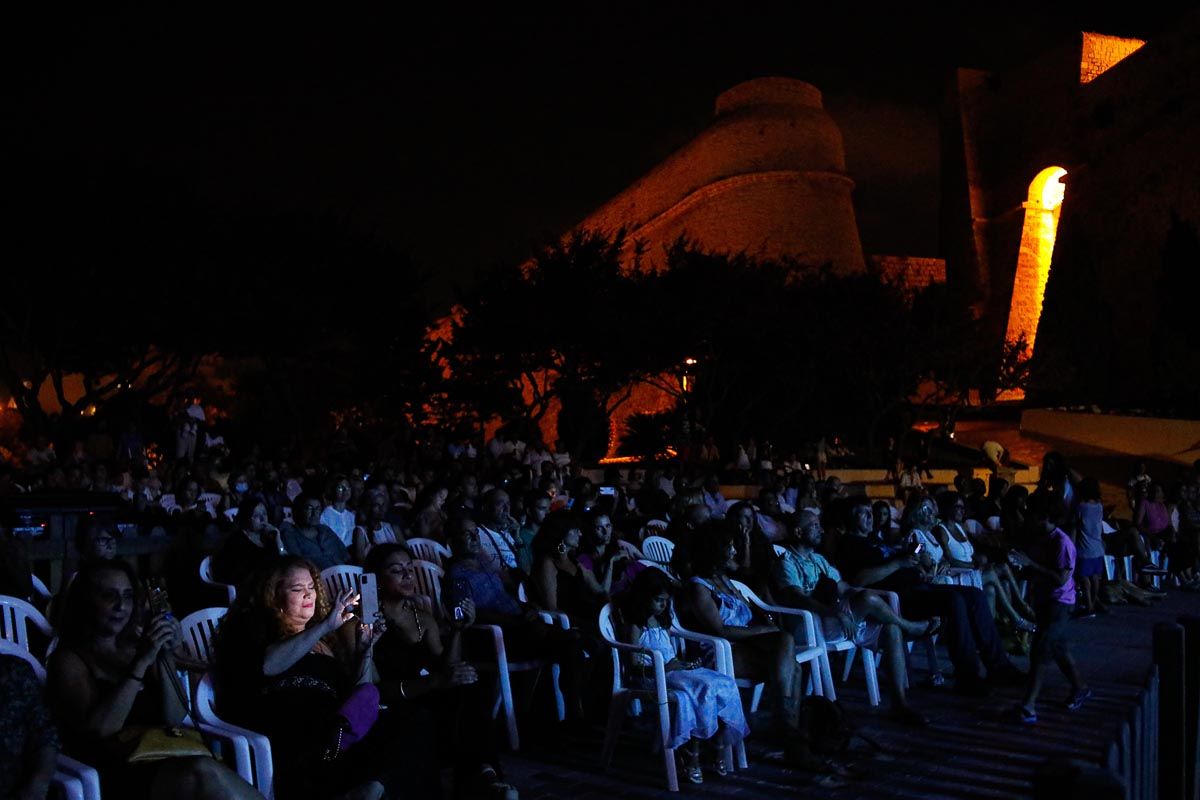 Jazz bajo la muralla en las Festes de la Terra