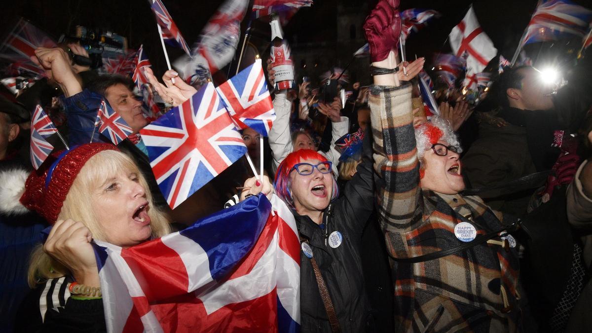 Británicos celebran la firma del Acuerdo de Retirada en 2020