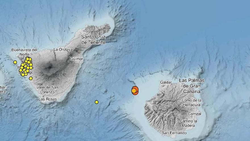 Tres fuertes terremotos sacuden el volcán de Enmedio