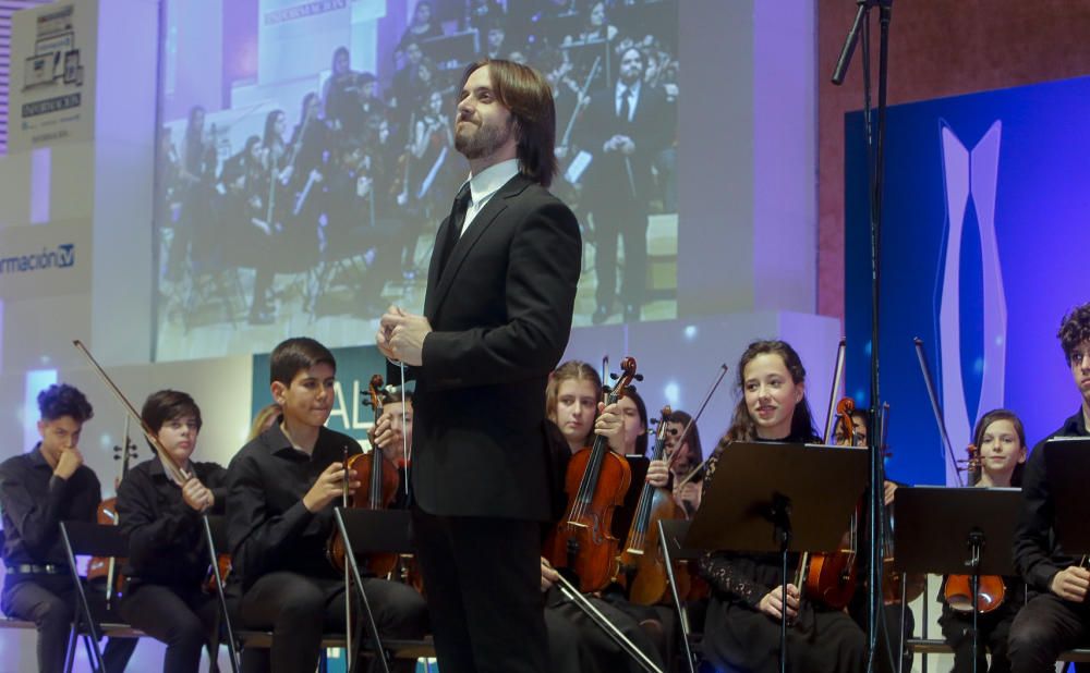 Los pequeños talentos de la Orquesta de Aspirantes a la Orquesta de Jóvenes de la Provincia demostraron su virtuosismo musical y recibieron el caluroso aplauso del público