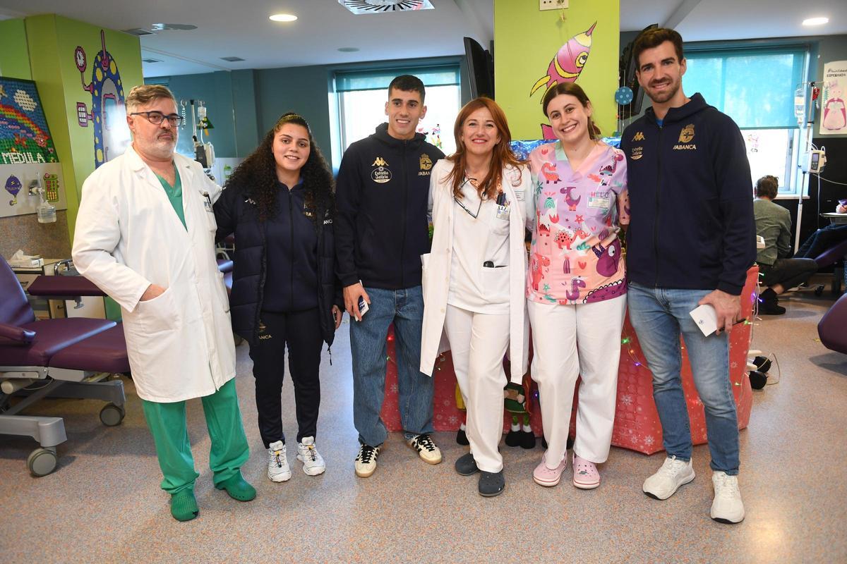 El Deportivo visita el Hospital Materno Infantil