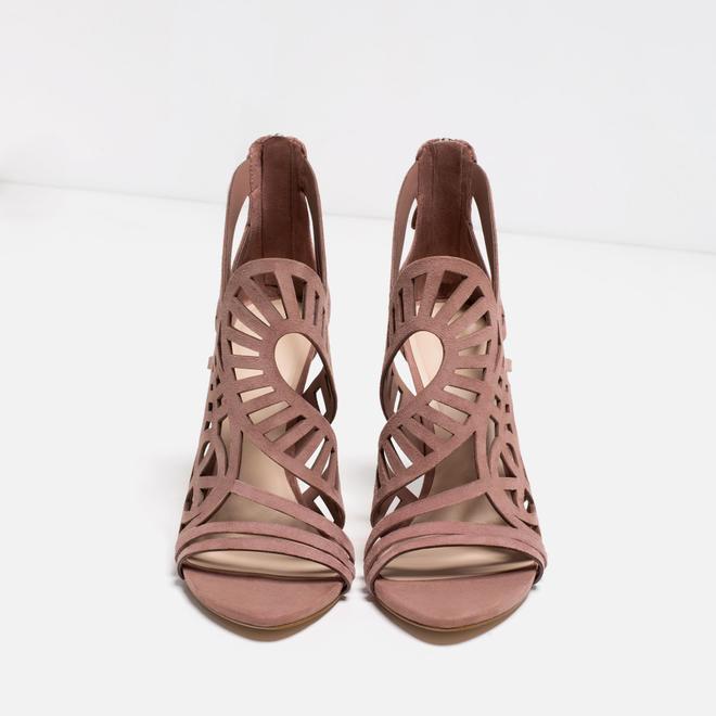 Sandalia piel envolvente, Zara