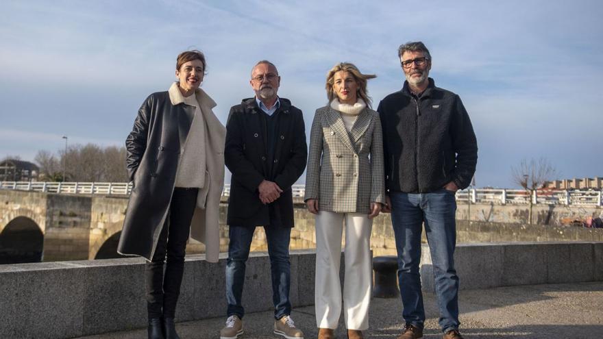 Marta Lois, Óscar García Patiño, Yolanda Díaz y Juan Díaz Villoslada, ayer, en O Temple.   | // CASTELEIRO/ROLLER AGENCIA