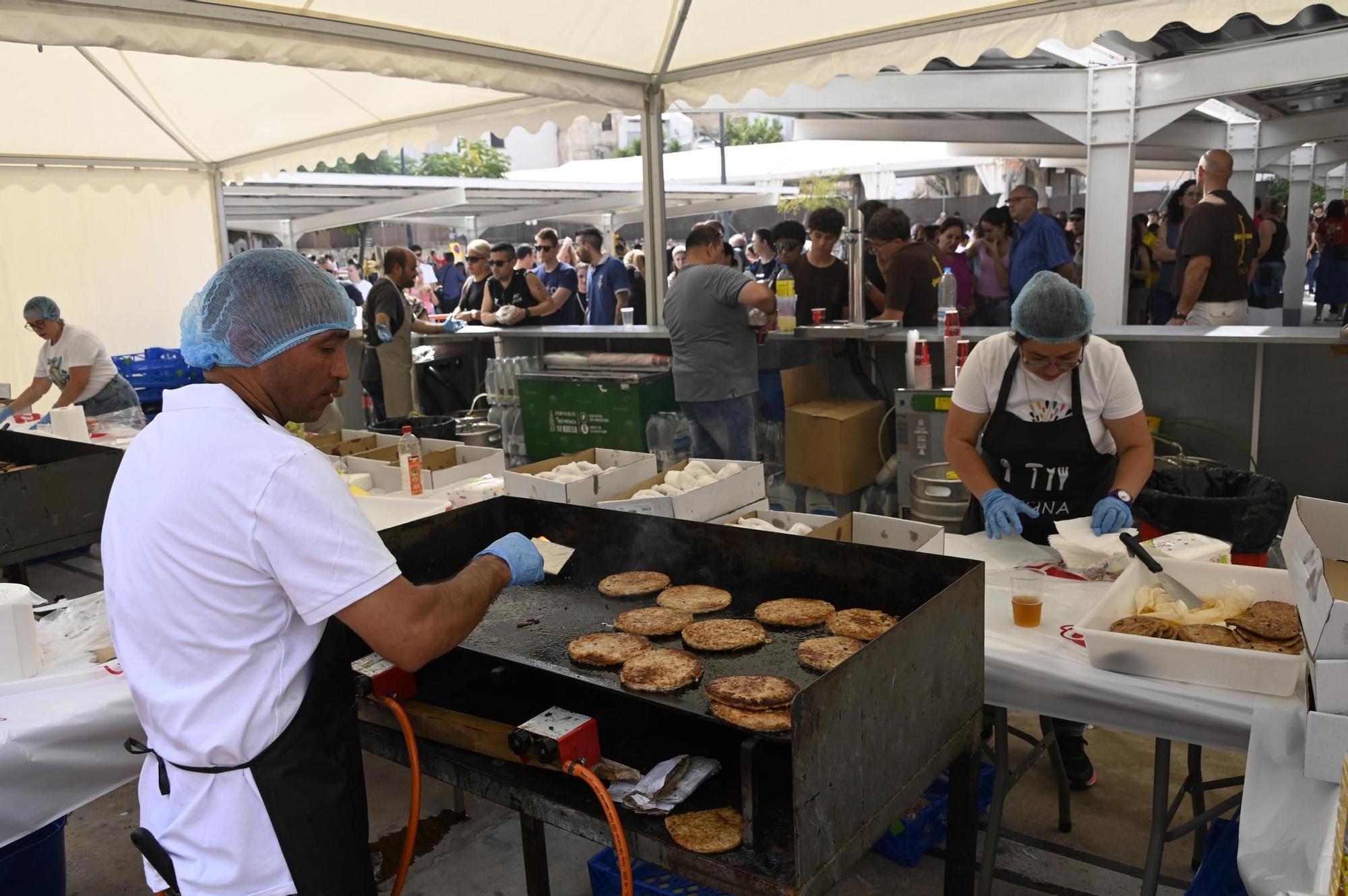 Así ha sido la fiesta de la hamburguesa en Crevillent