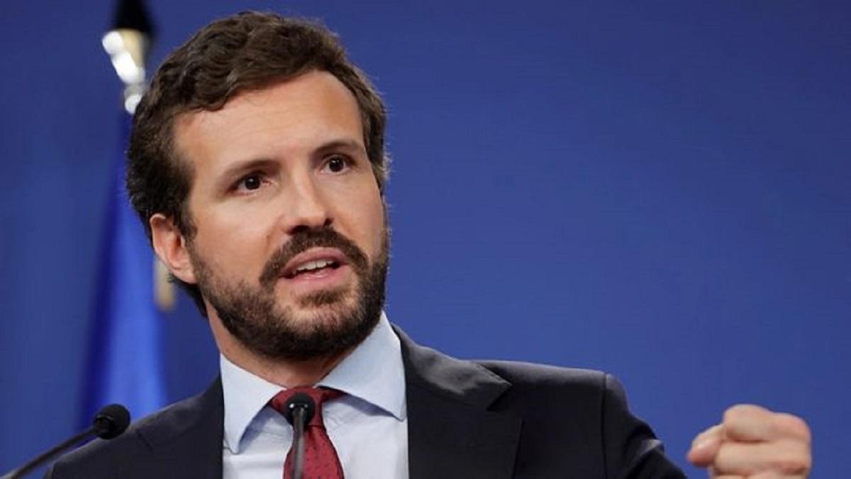 Pablo Casado se queda cortado tras su comparecencia en La Palma