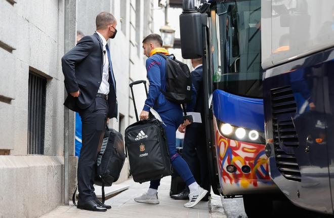 La caótica llegada del Barça al hotel de concentración