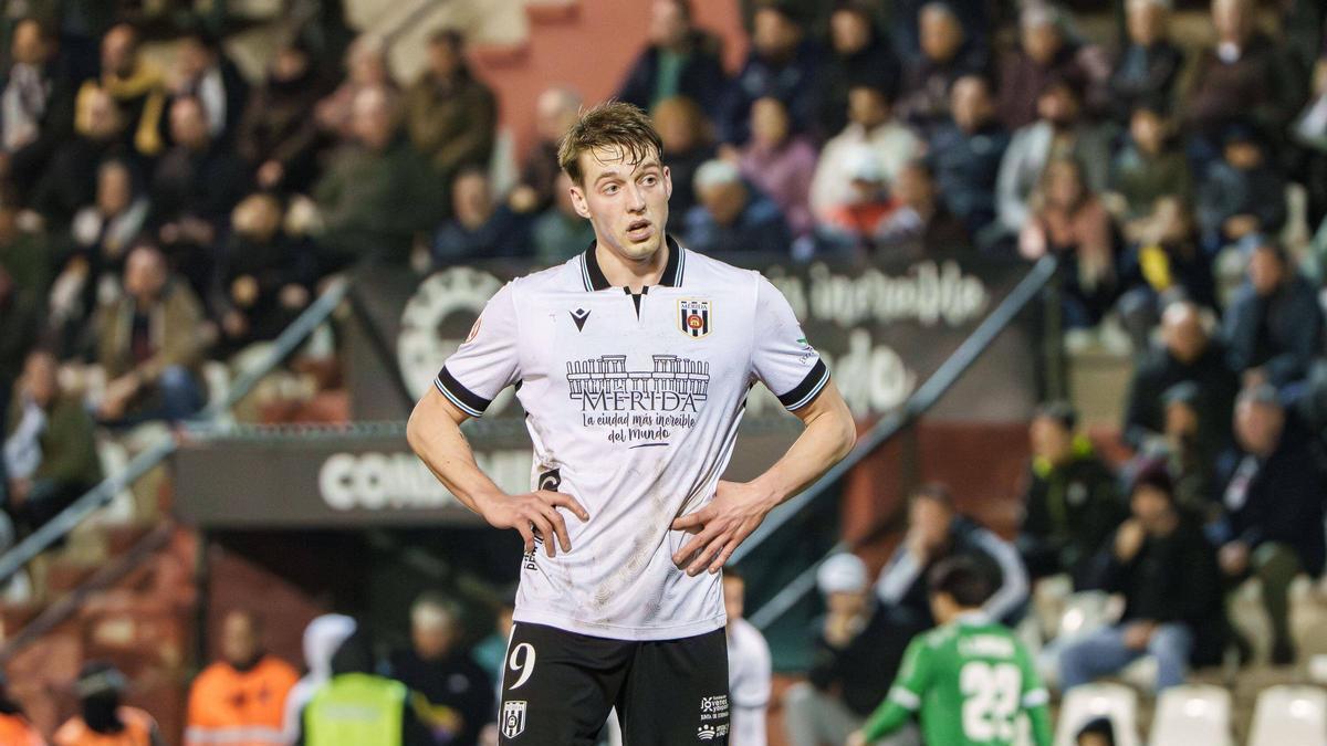 Hallsson, durante el partido del pasado fin de semana entre el Mérida y el Zamora.