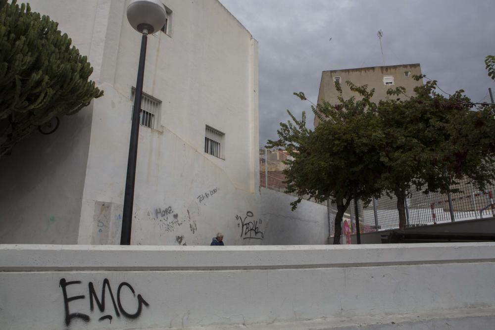 La pobreza llega a la zona de la Plaza de Toros de Alicante