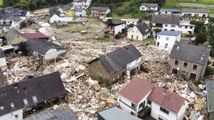 Catástrofe climática en Alemania, al menos 42 muertos y 70 desaparecidos.