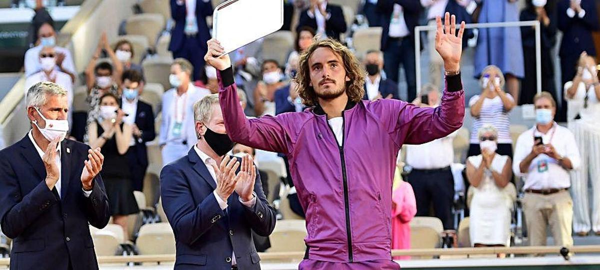 Tsitsipas jugó la final de Roland Garros tras enterarse de la muerte de su abuela