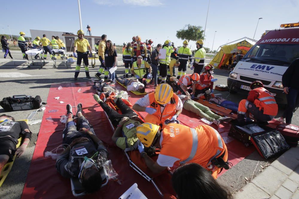 Más de 500 efectivos participan en un simulacro de accidente aéreo