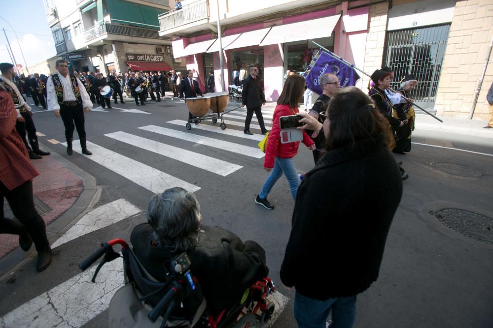 Los Moros y Cristianos de Altozano celebran su Mig Any