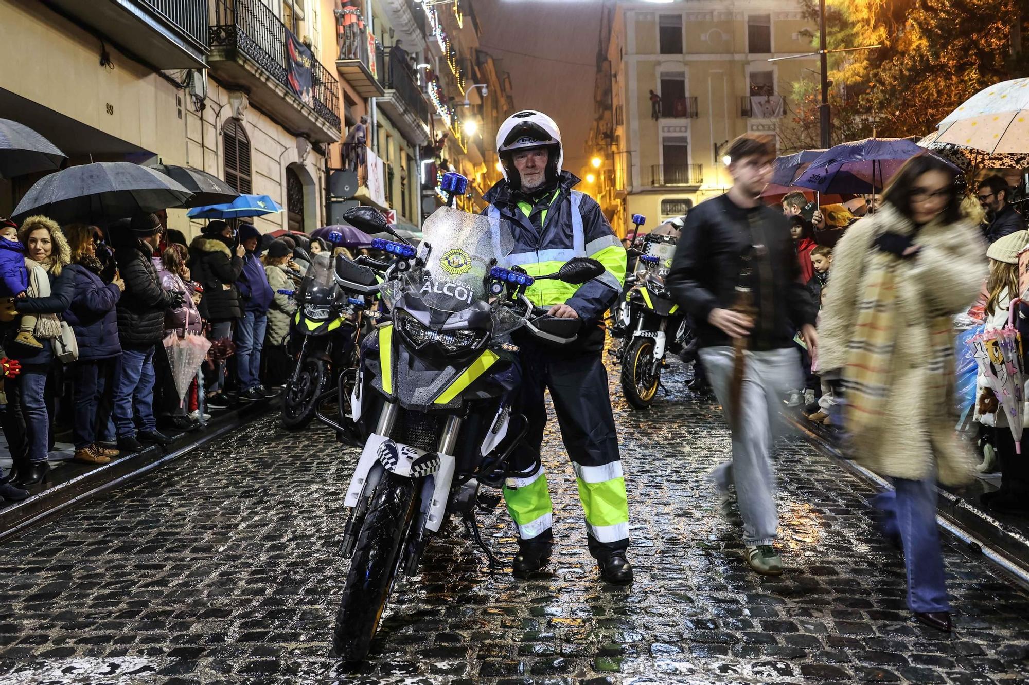 Las imágenes del Día de la Burrita y el Bando Real de Alcoy