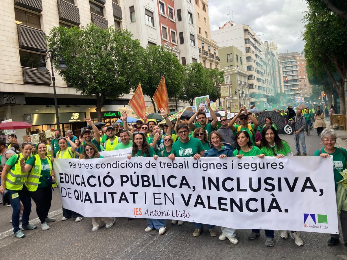 Los profesores del IES Antoni Llidó