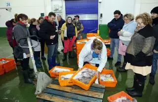 Bruselas admite que pudo “subestimar” el impacto del veto a la pesca de fondo
