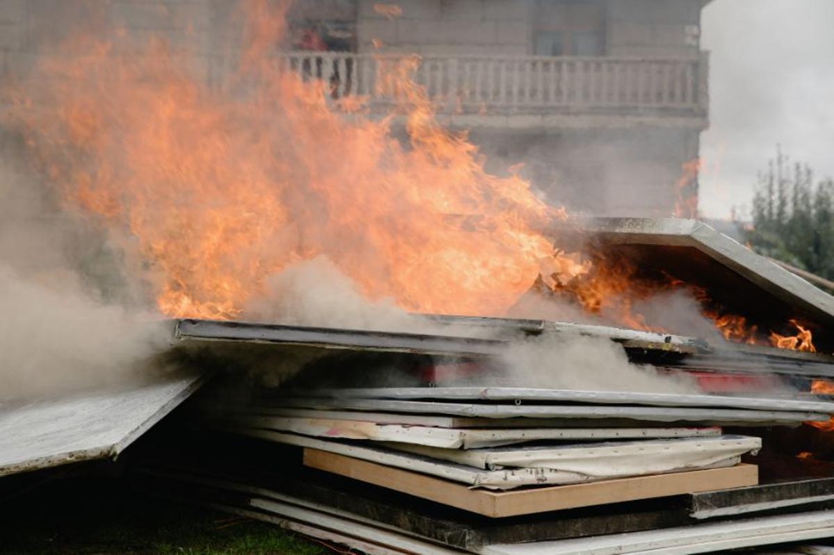 Una de las piezas de 'La quema', de Elena del Rivero.