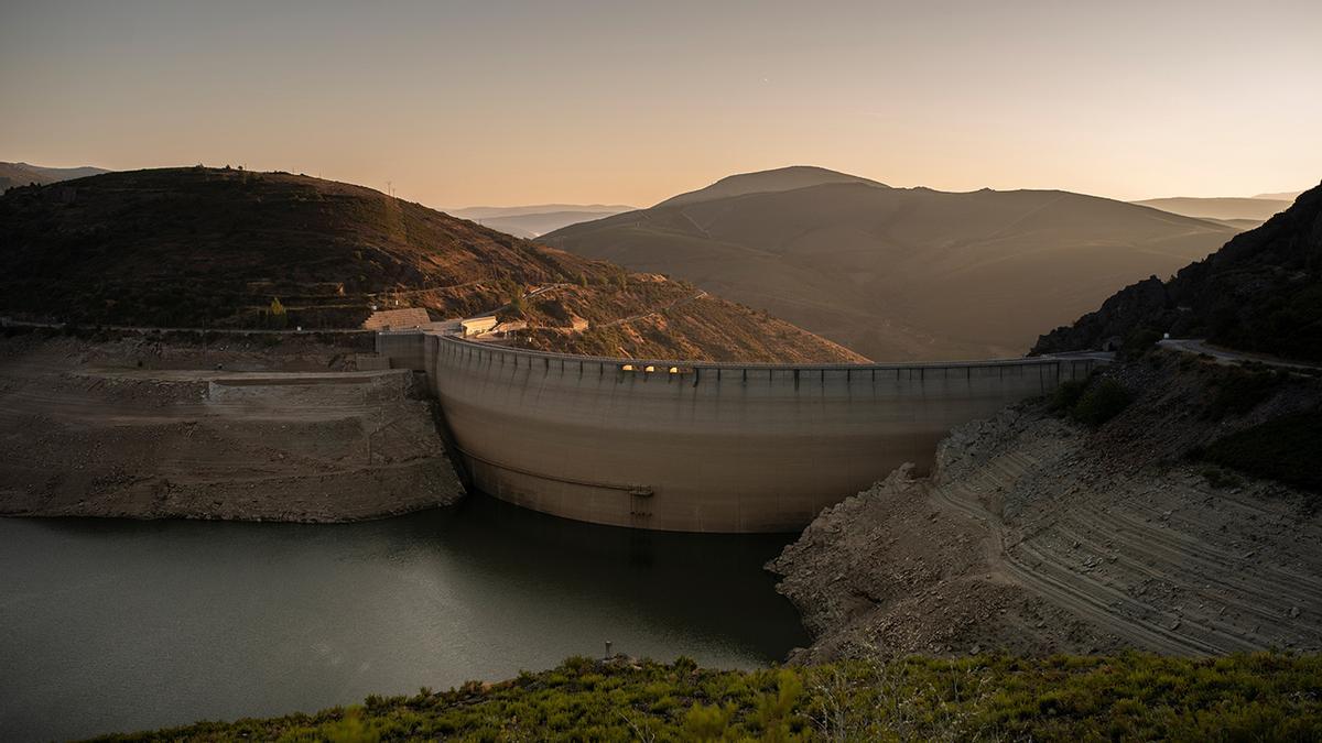 El embalse de As Portas, en Vilariño de Conso.  BRAIS LORENZO (24).jpg