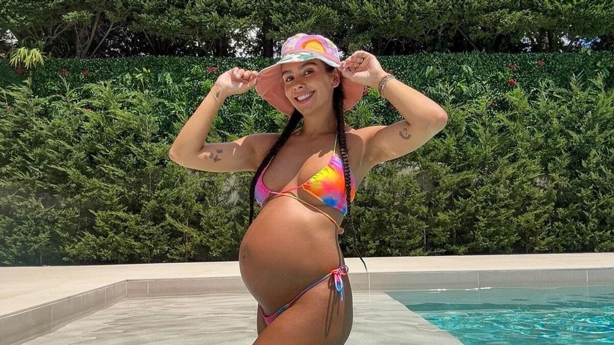 Cristina Pedroche posando durante su embarazo.
