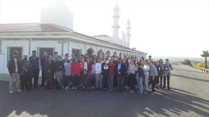 Visita del IES Salicis a la mezquita Basharat