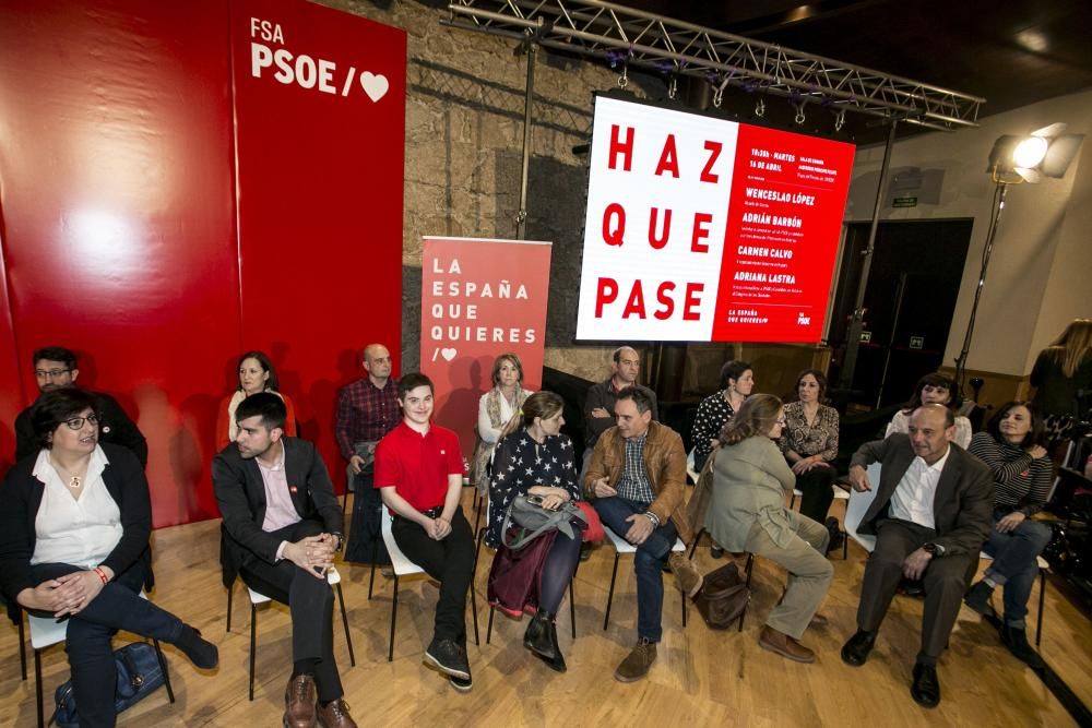 Mitin del PSOE y paseo de Carmen Calvo por Oviedo