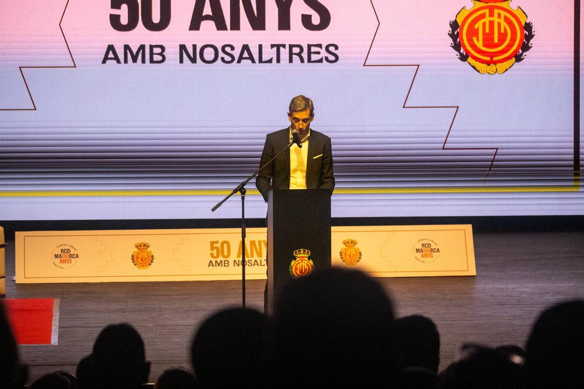 Sentido homenaje a los abonados del Mallorca con más de medio siglo de fidelidad.