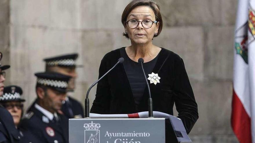 Carmen Moriyón ofrece un discurso en un reciente acto institucional.