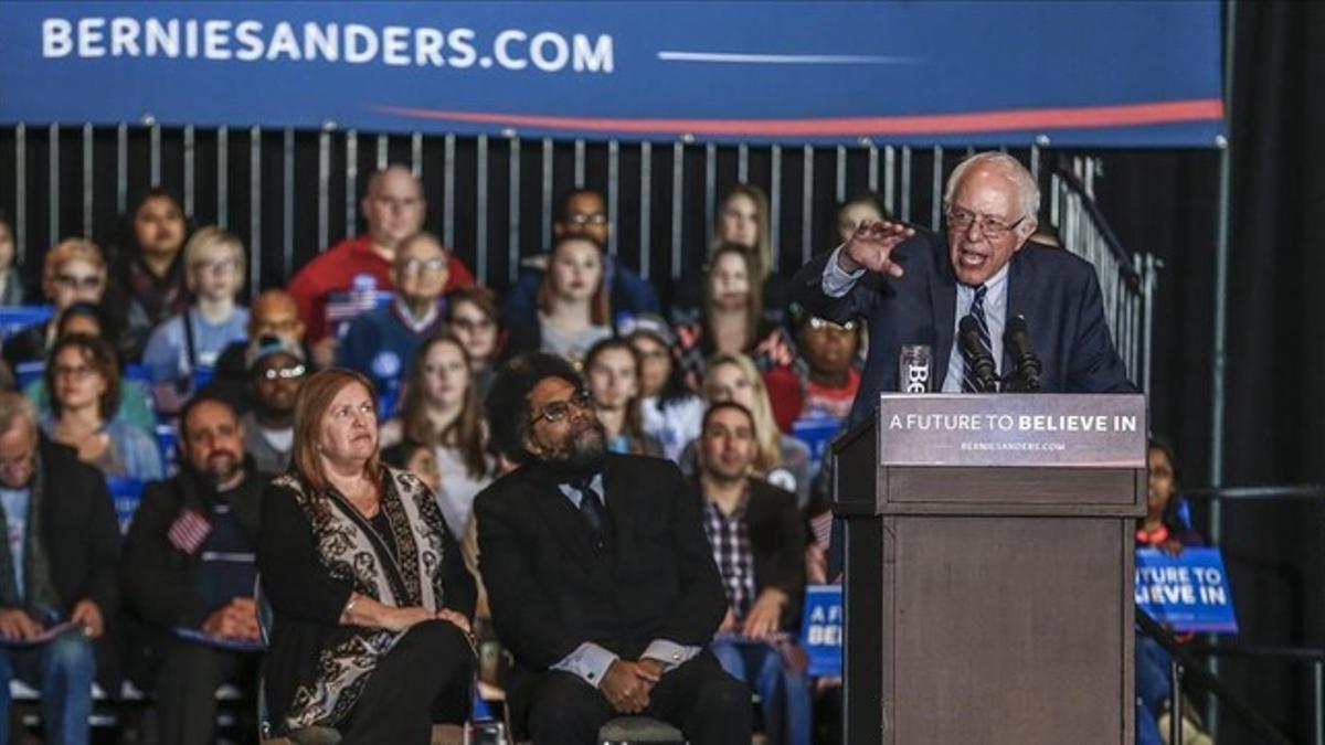 El demócrata Bernie Sanders, en acto de campaña en Dubuque (Iowa), el 29 de enero.