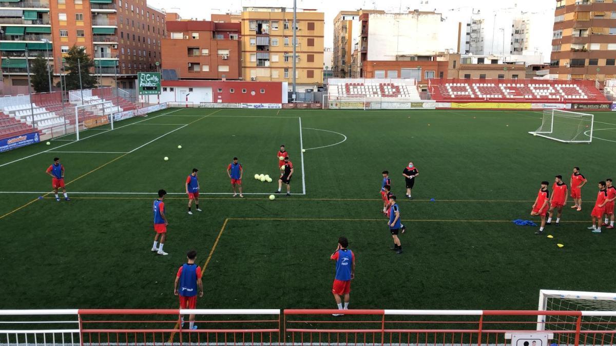 Uno de los poco entrenamientos que pudo completar el primer equipo