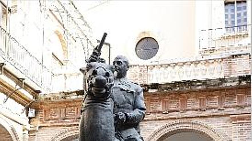 Estatua ecuestre de Franco en Santo Domingo.