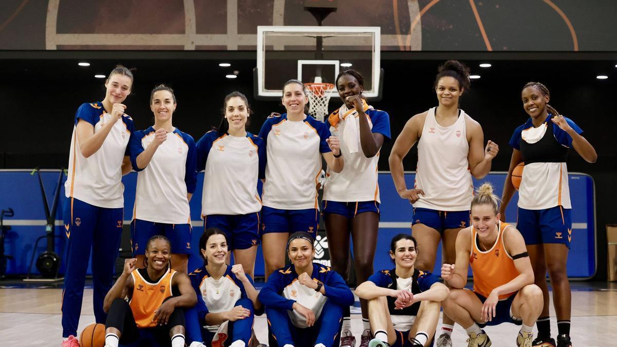Valencia. comparecencia Rubén Burgos y Raquel Carrera previa final LFE vs Casademont Zaragoza (miércoles 13, 12:30h, Roig Arena)* El primer equipo femenino del Valencia Basket abrirá a los Medios de Comunicación el final de su entrenamiento VL