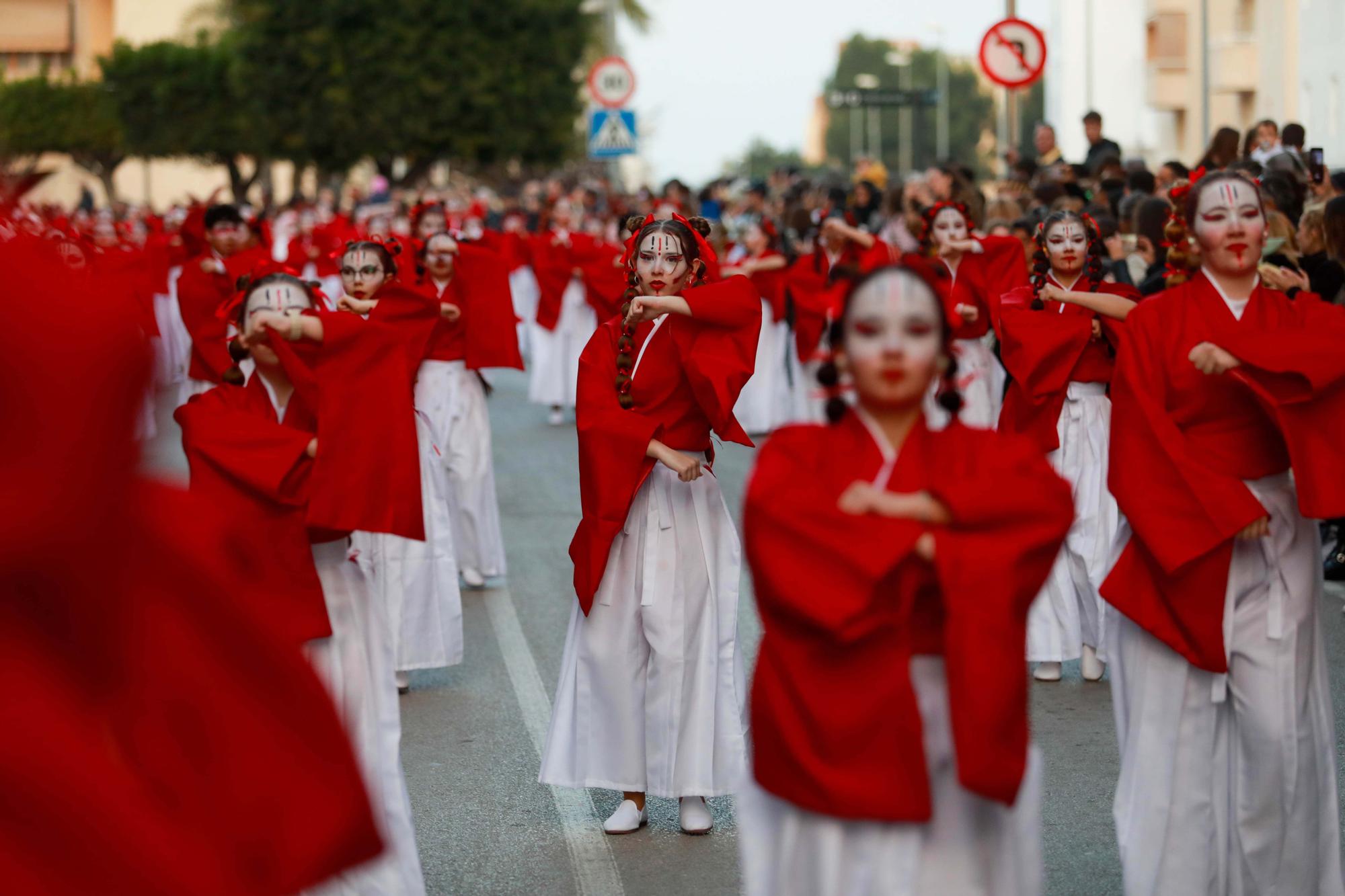 Todas las imágenes de la rúa de carnaval 2023 en Santa Eulària