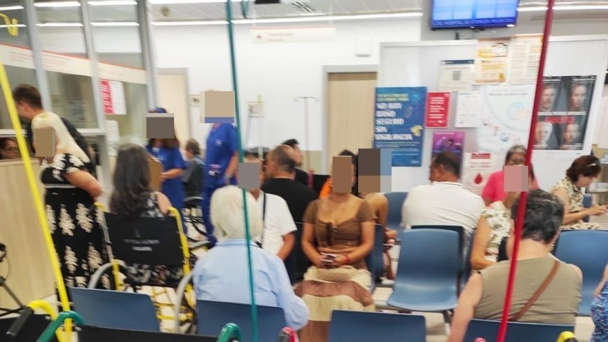 Los sindicatos rechazan que el conseller de Sanidad pueda decidir eliminar las horas extra del personal sanitario