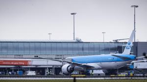 Volant d’Amsterdam a Barcelona amb l’òmicron a bord
