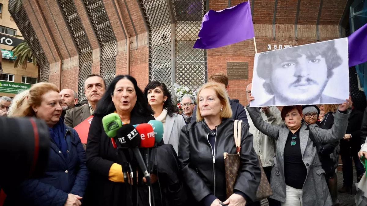 Las hermanas de García Caparrós, durante un homenaje en Málaga.