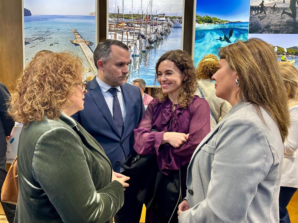 María José Aguiló, Javier Vich, la secretaria de Estado de Turismo, Rosario Sánchez, y Carolina Quetglas.